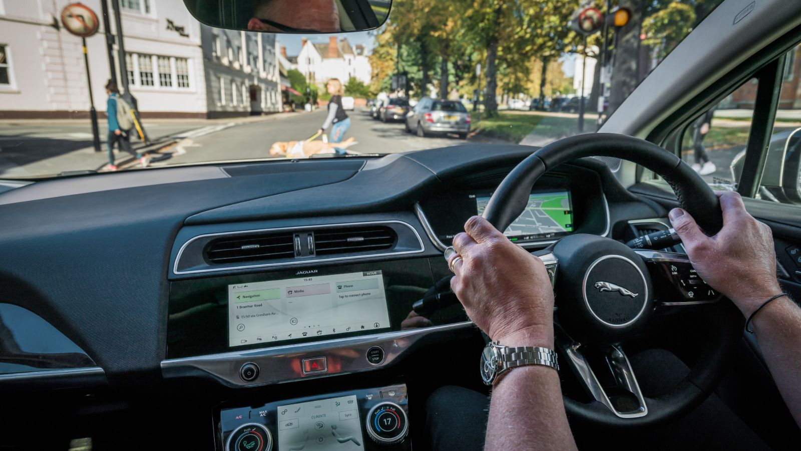 jaguar i pace interior