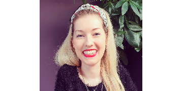 FEMALE LIVE-IN PERSONAL ASSISTANT WANTED – WEEKENDS, GREAT PAY, TRAINING PROVIDED